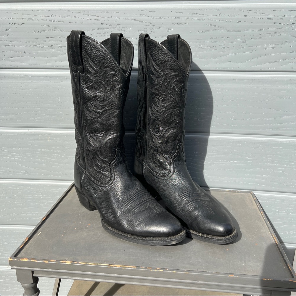 Ariat Heritage 10D men’s round toe black cowboy boots